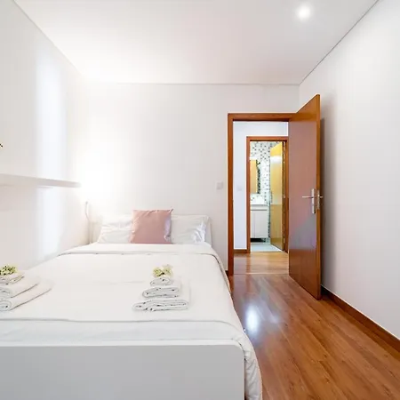 Duplex Bento Junior - T5 Ideal Familias - דירה