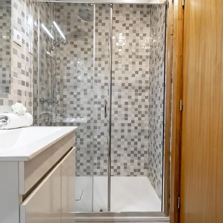 Duplex Bento Junior - T5 Ideal Familias - דירה בראגה