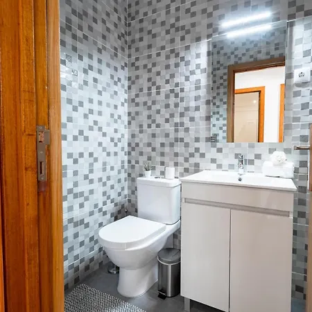 Duplex Bento Junior - T5 Ideal Familias - דירה בראגה
